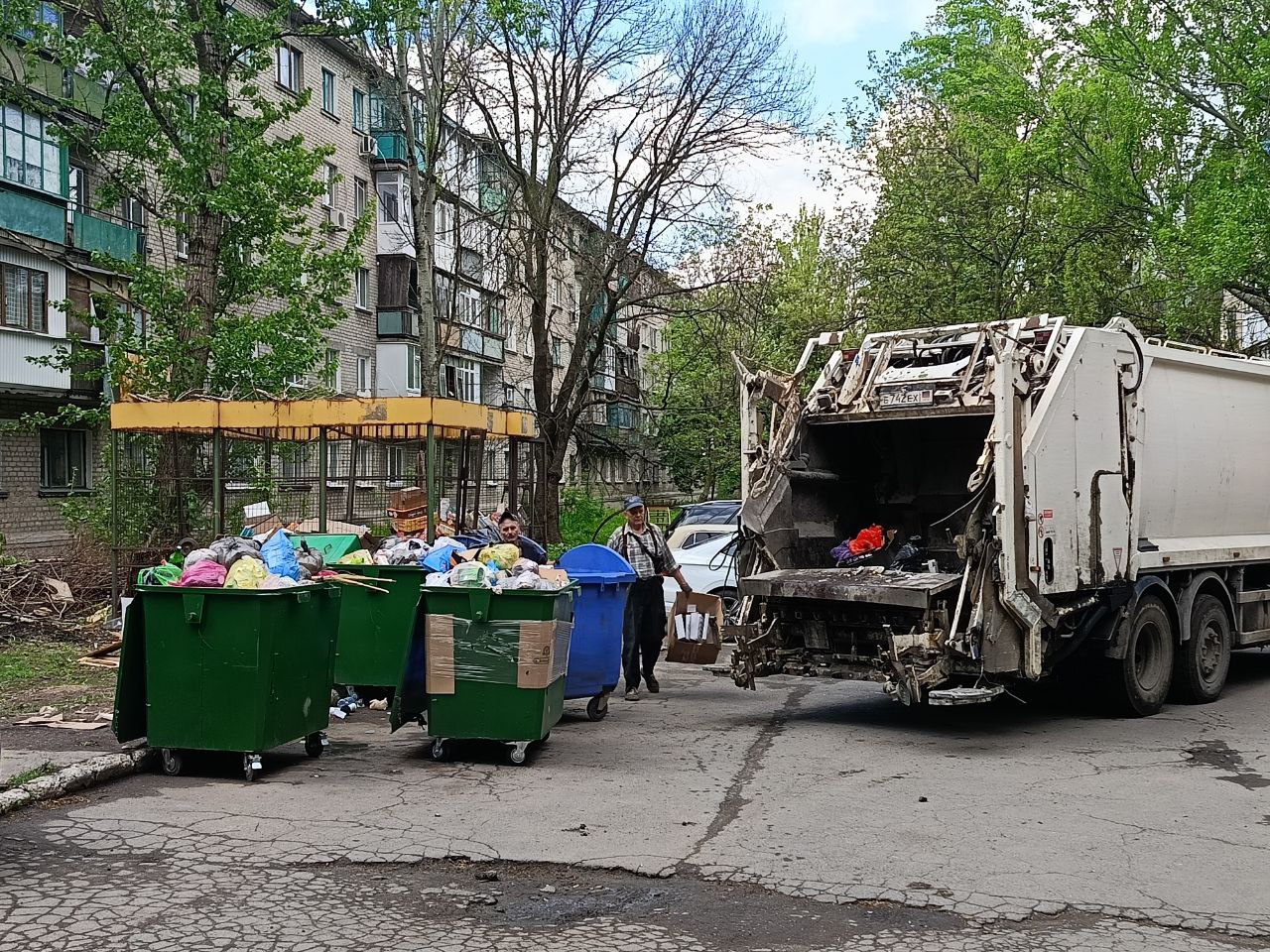 О вывозе твердых коммунальных отходов.